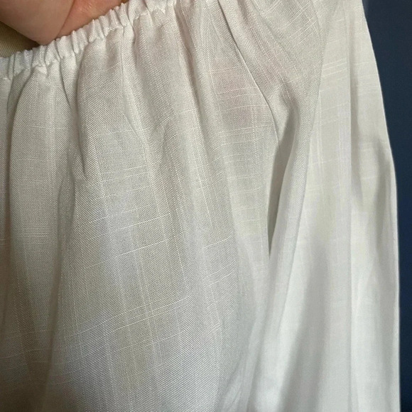 Off the Shoulder Dress - Picture 12 of 16